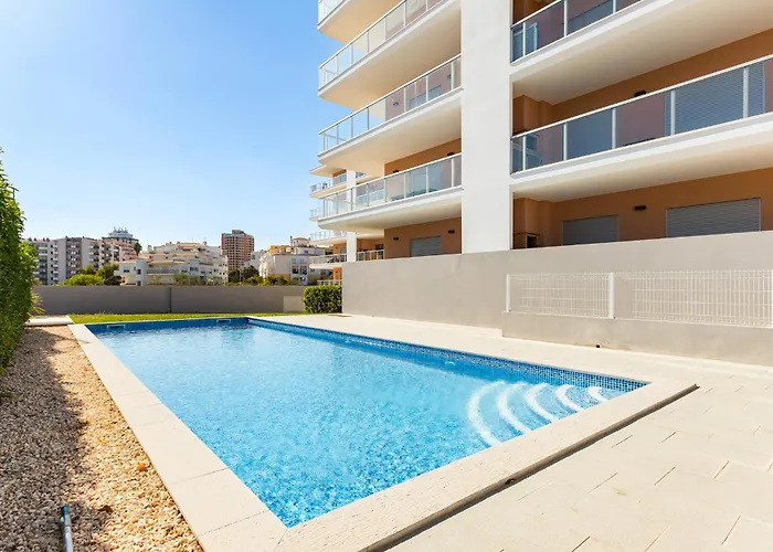 Your Algarve Base -bright 2br With Pool & Terrace Lägenhet Portimão