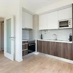 Apartamento Your Algarve Base -bright 2br With Pool & Terrace *