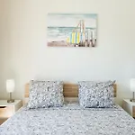 Your Algarve Base -bright 2br With Pool & Terrace Apartamento